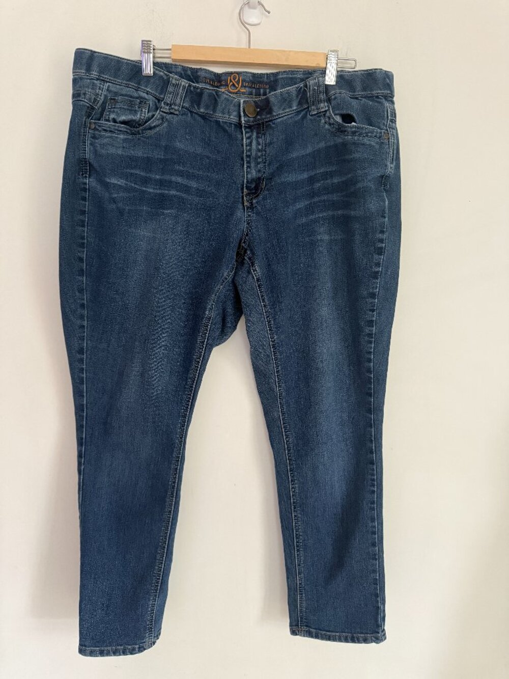 Love & Legend Woman Denim Blue Jeans Plus Size 20P